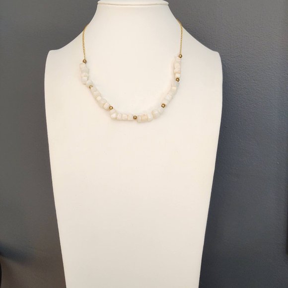 Polished white stone w/gold accents necklace - Picture 2 of 6